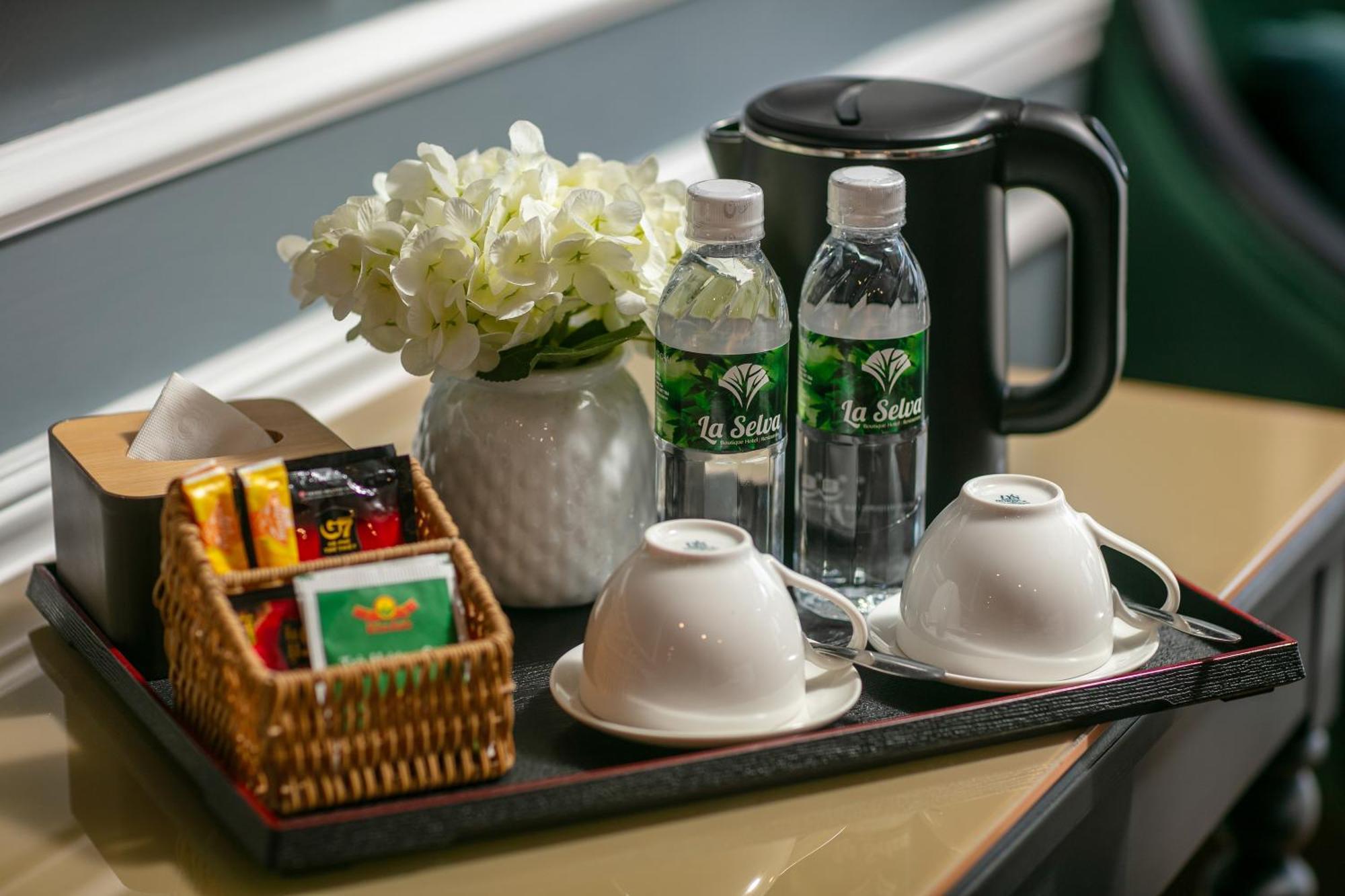 La Selva Premium Hotel ハノイ市 エクステリア 写真